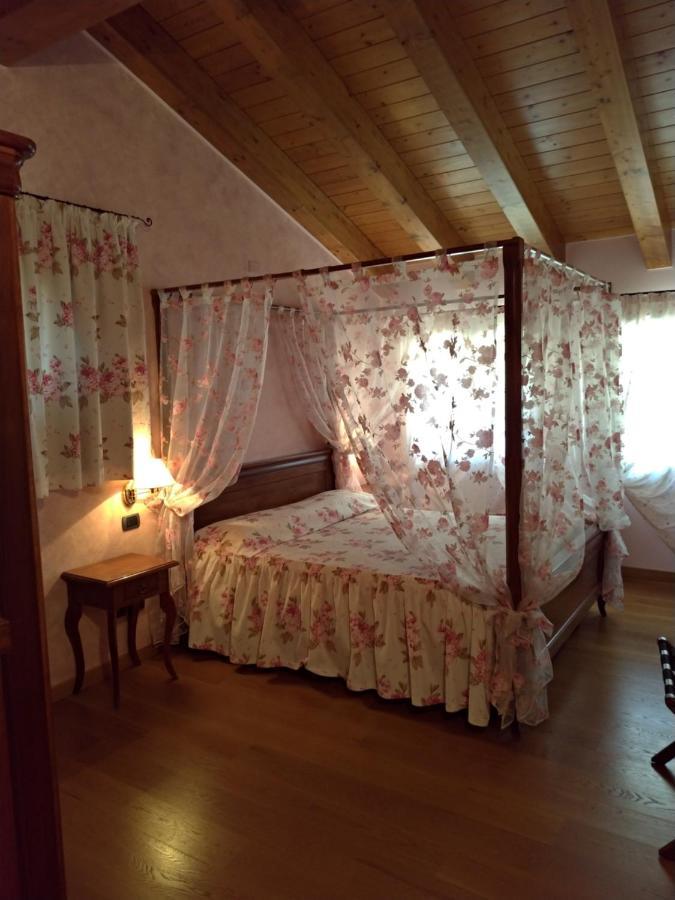 Alloggio Franciscus Arquà Petrarca Zimmer foto
